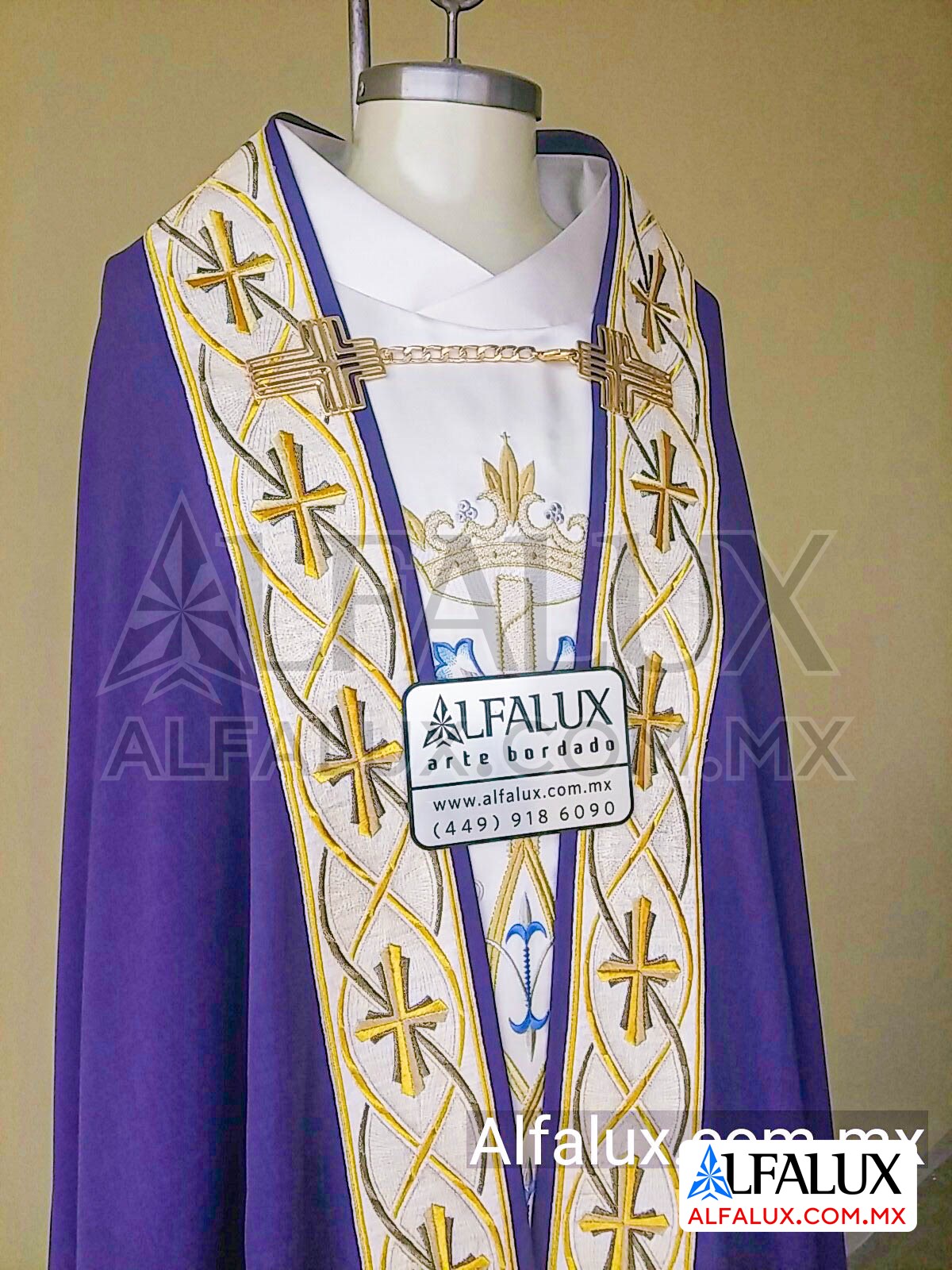 13 REINO Capa Morado BRONCE 323